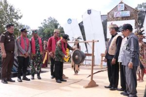 Pemprov KALSEL Apresiasi Festival Budaya Dayak Deah