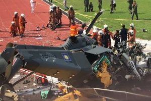 10 Orang Tewas saat 2 Helikopter Angkatan Laut Malaysia Bertabrakan