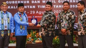 Diusung 12 Partai, Rudy Mas’ud – Seno Aji Daftar ke KPU : Usung Program Pendidikan Gratis