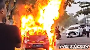 Mobil Bermuatan BBM Terbakar Hebat di Palangka Raya, Sopir Diduga Kabur dari Lokasi