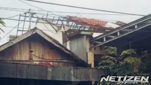Angin Puting Beliung Terjang Banjarmasin, Sejumlah Rumah Rusak Parah