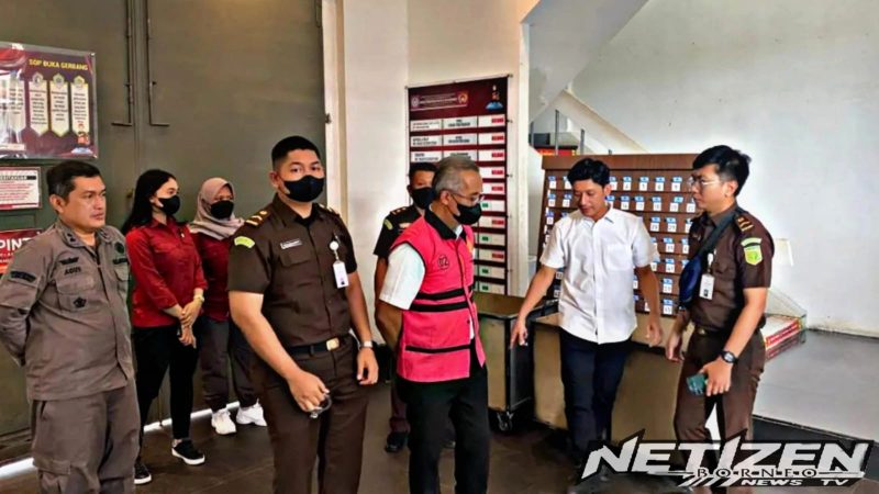 Mantan Pj Wali Kota Singkawang Ditahan Kejari, Diduga Rugikan Negara Rp3,1 Miliar Terkait HPL Pasir Panjang