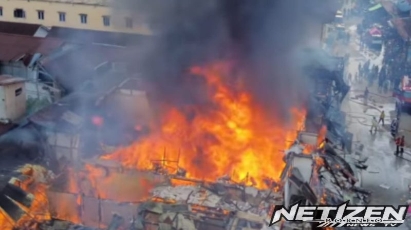 Kebakaran Besar Hanguskan 10 Ruko di Pasar Tembesuk Sintang, Kerugian Capai Ratusan Juta