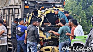 Kecelakaan Maut di Tanah Bumbu: Truk Hantam Kontainer Parkir, Sopir Tewas Terjepit