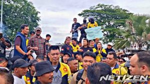 Kantor Disegel, Driver Maxim Gelar Aksi: “Kami Hanya Ingin Bekerja”