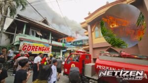 Kebakaran di Perbukitan Wolter Monginsidi Samarinda, 12 Rumah Terdampak